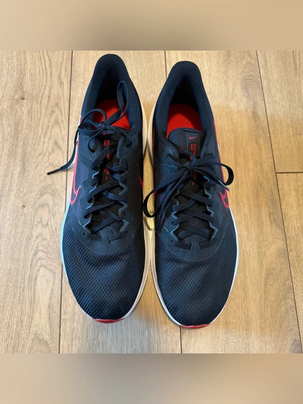 NIKE DOWNSHIFTER 12 MEN'S RUNNING SHOE.